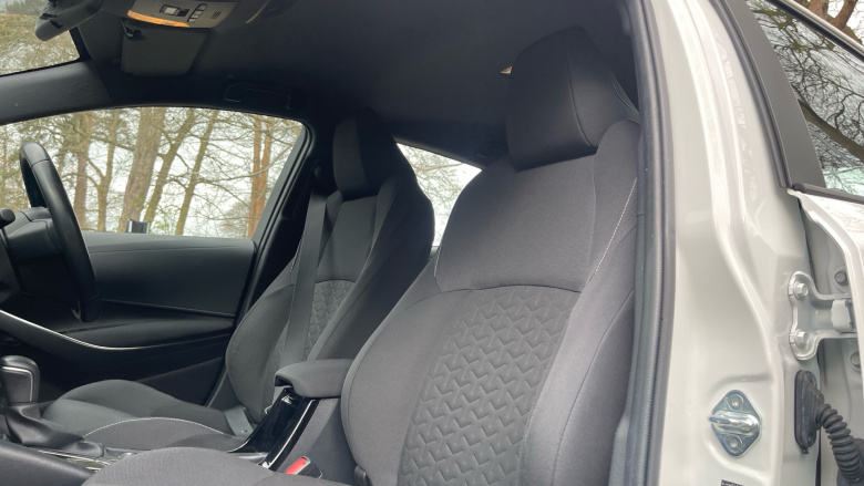 Toyota Corolla 1.8 VVT-i Hybrid Icon Tech 5dr CVT Hybrid Hatchback